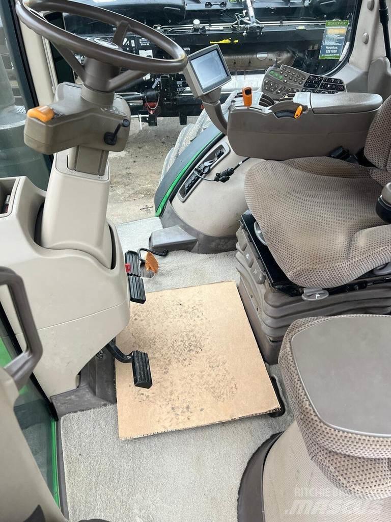 John Deere 8260R Tractoren