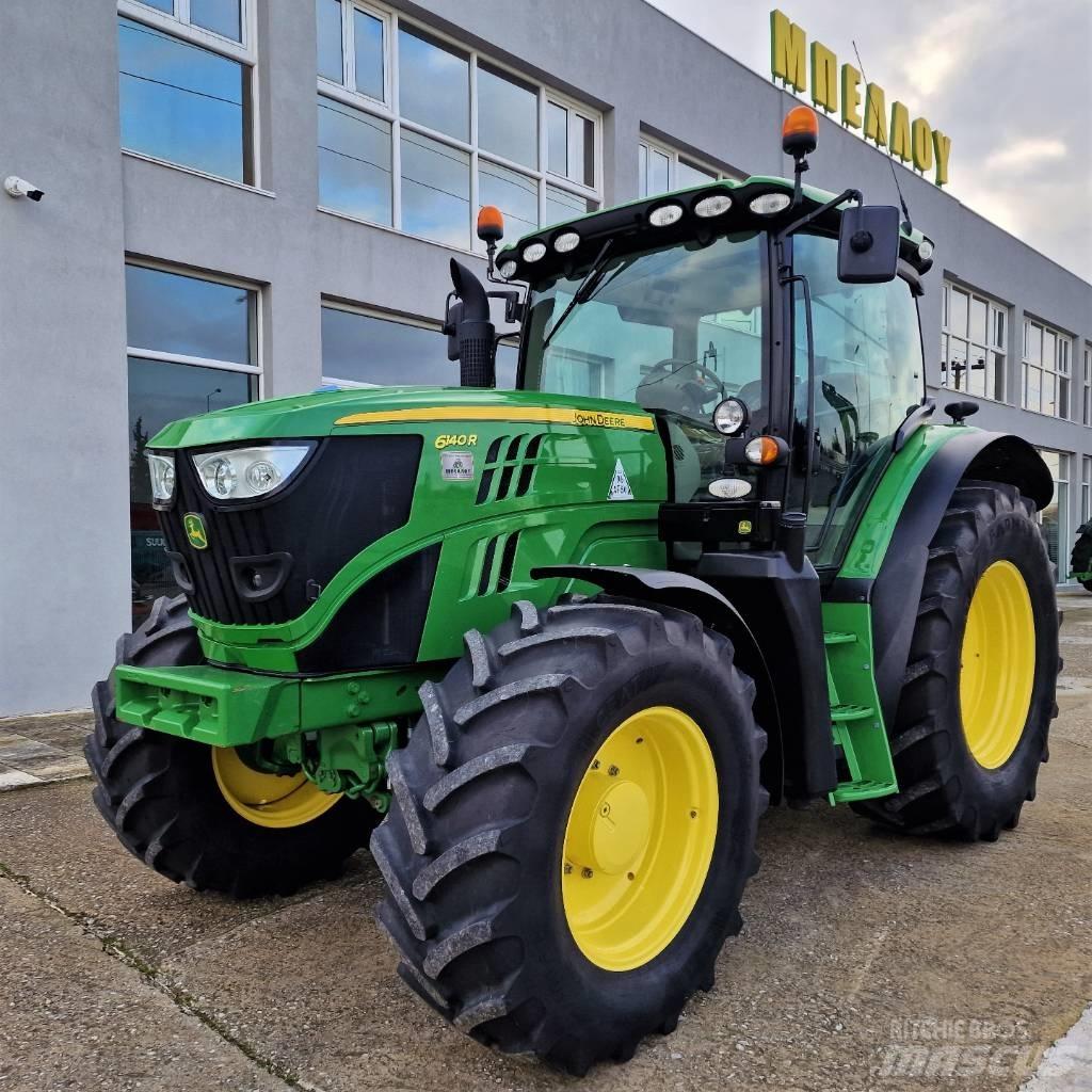 John Deere 6140 R Tractoren