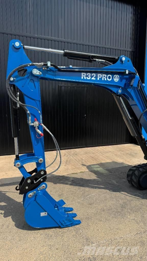 Rippa R32 PRO Minigraafmachines < 7t