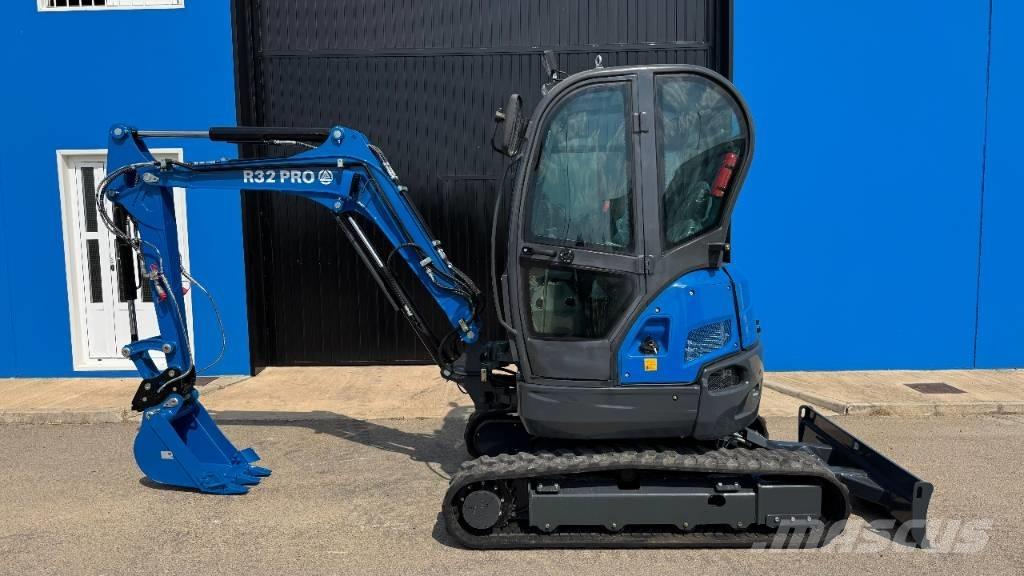 Rippa R32 PRO Minigraafmachines < 7t