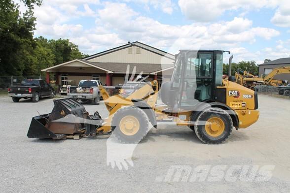 CAT 906M Wielladers