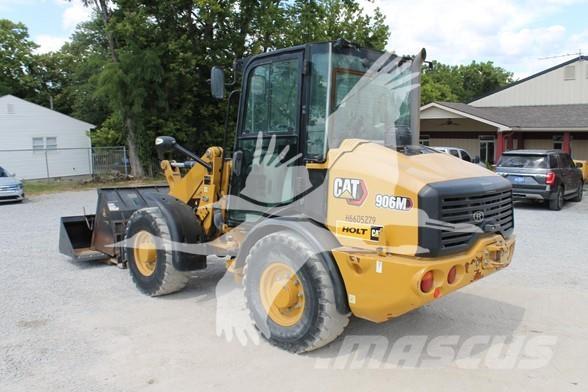 CAT 906M Wielladers
