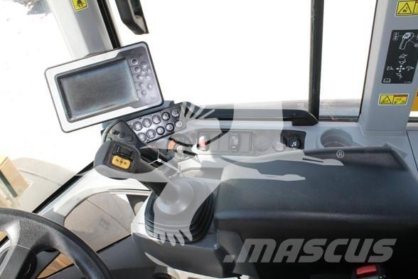 CAT 938M Wielladers