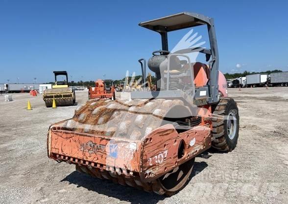 Hamm 3307P Trilrolwalsen