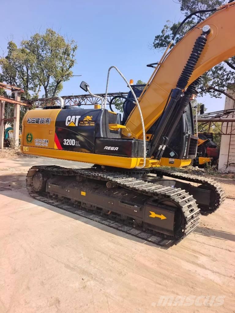 CAT 320 D2L Rupsgraafmachines