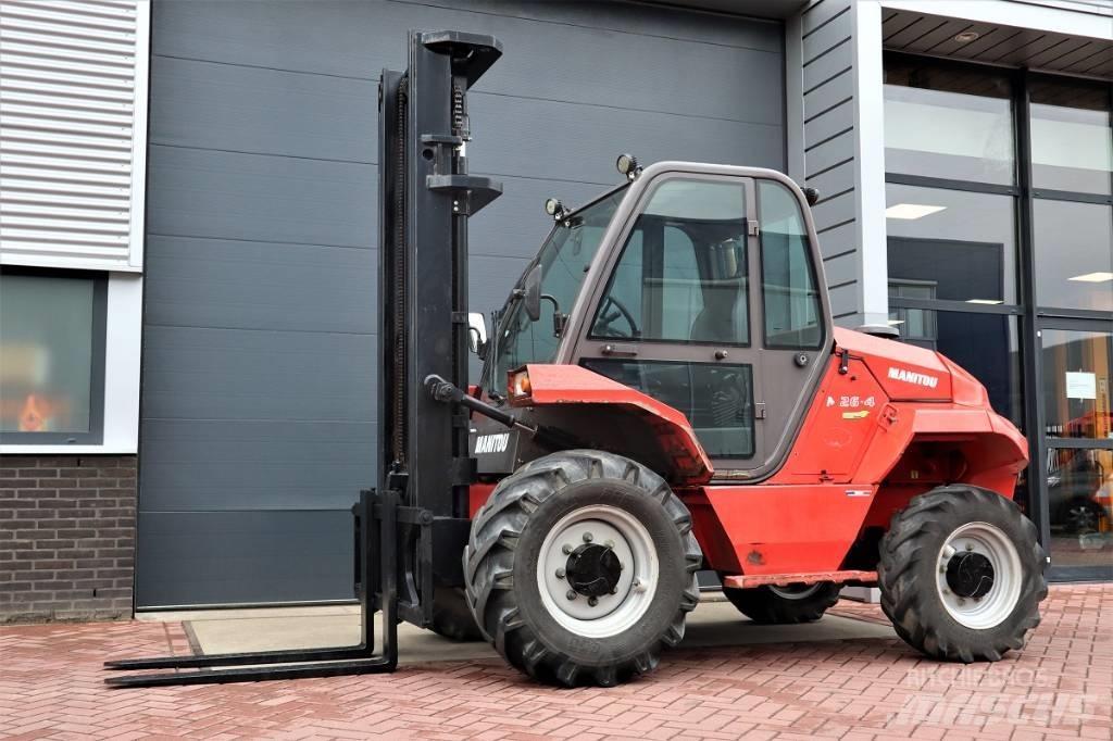 Manitou M 26.4 Vorkheftruck voor zwaar terrein