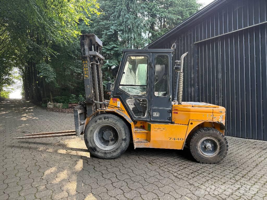 Heden 7440 Diesel heftrucks