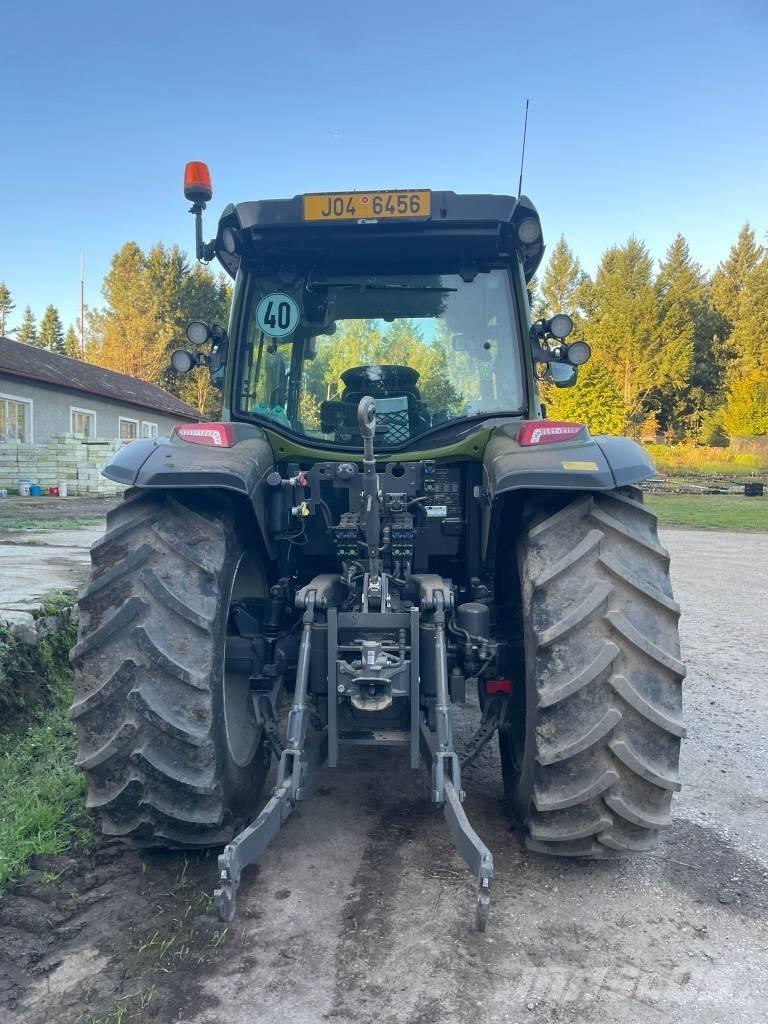 Valtra G 135 Tractoren