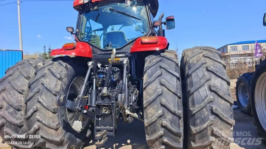 Case IH PUMA 2304 Tractoren