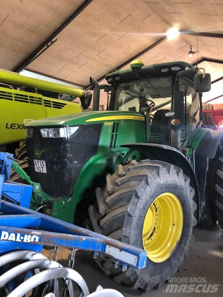 John Deere 7230 R Tractoren