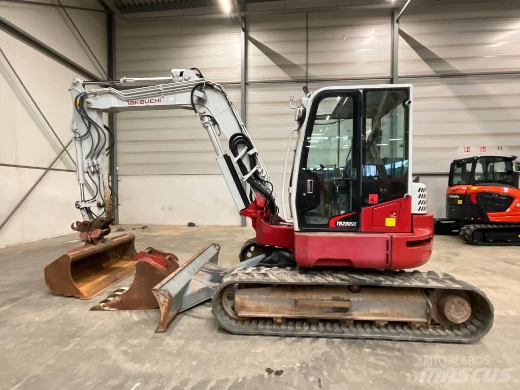 Takeuchi TB 280 FR Midigraafmachines 7t - 12t
