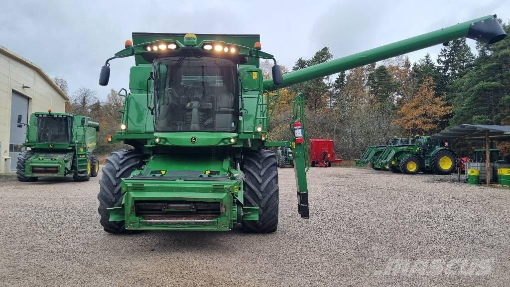 John Deere T670i Maaidorsmachines