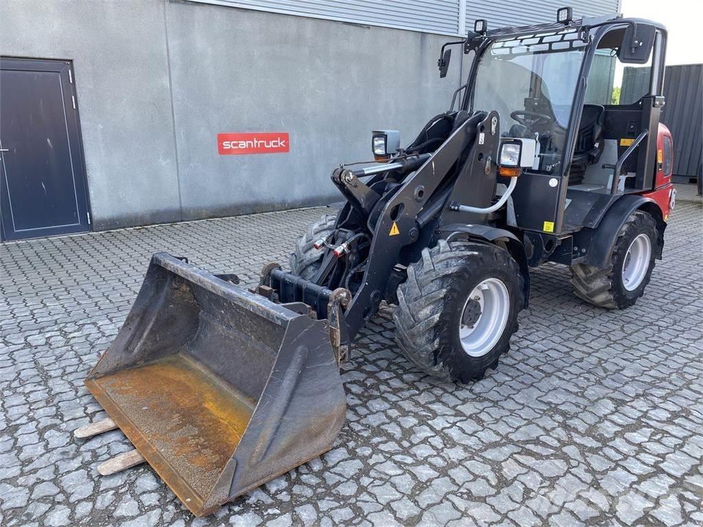 Weidemann 2070 Schrank- en knikladers