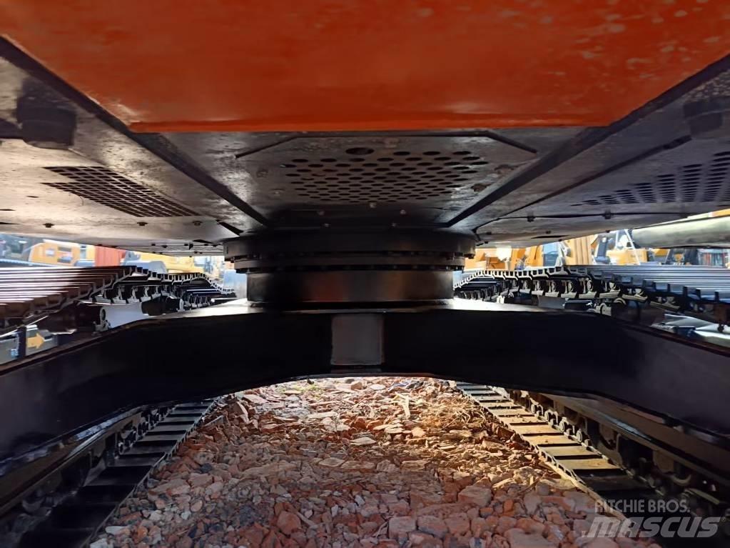 Hitachi ZX210LC Rupsgraafmachines