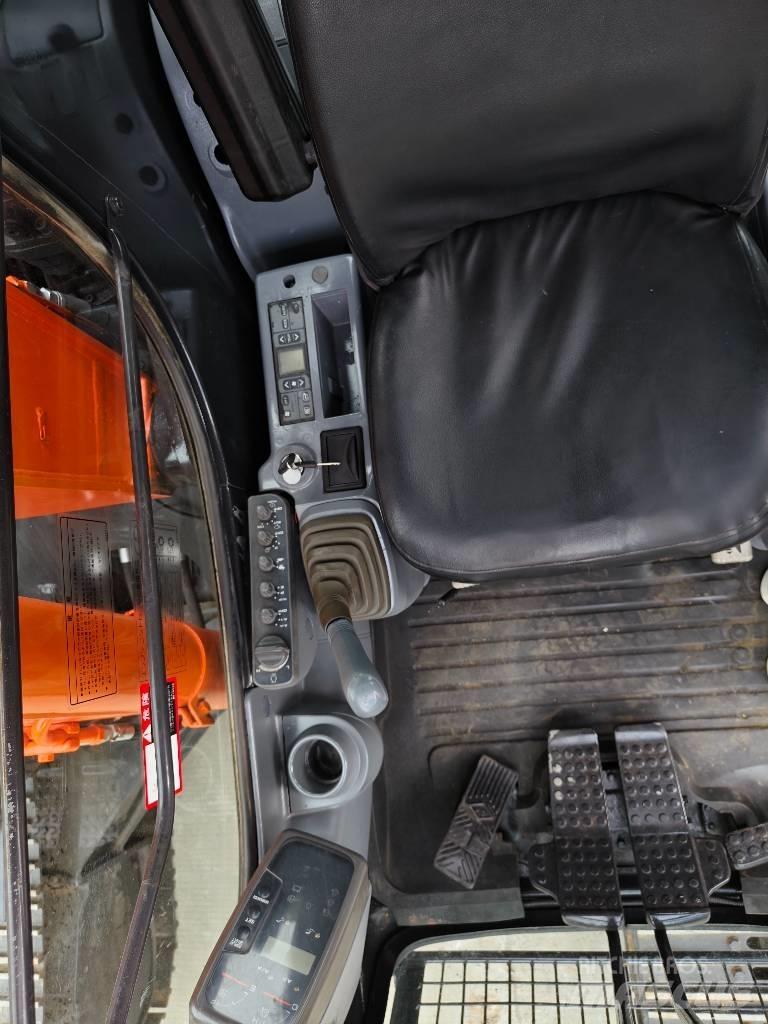 Hitachi ZX 120 Rupsgraafmachines