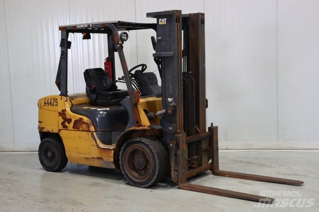 CAT DP30NT Diesel heftrucks