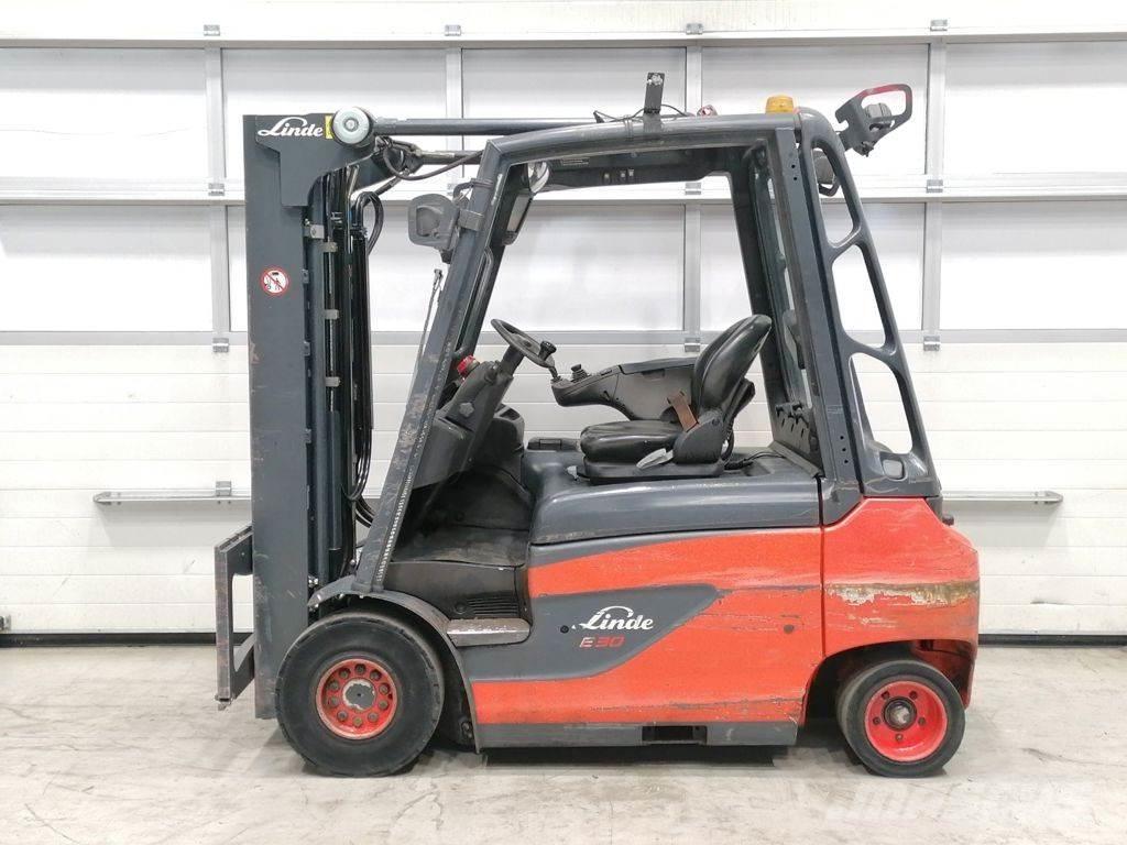 Linde E30-01 Elektrische heftrucks
