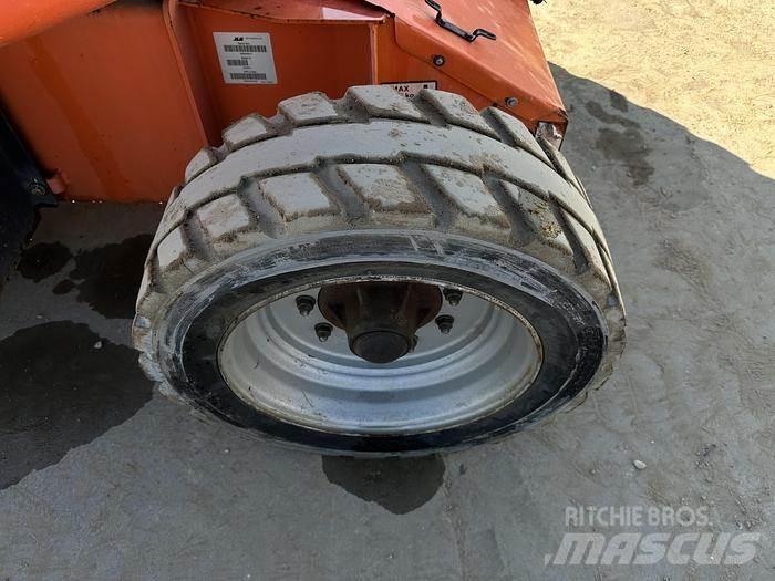 JLG E450AJ Andere liften en hoogwerkers
