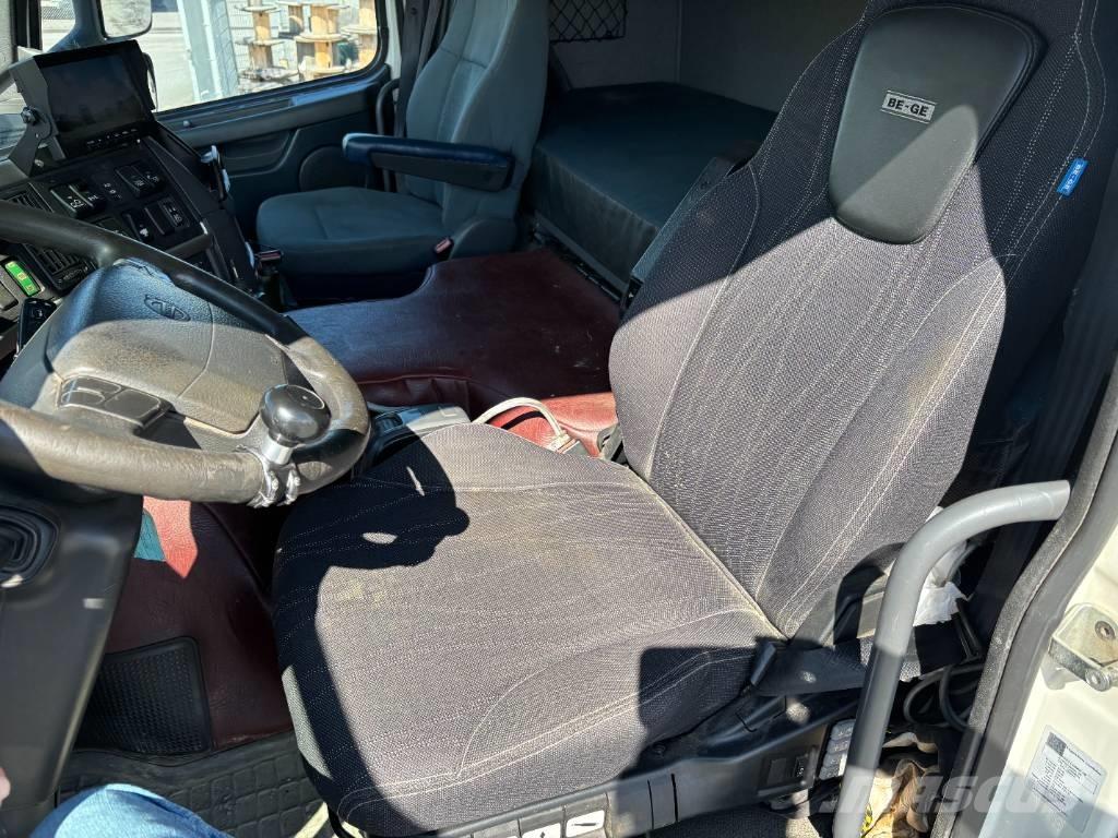 Volvo FM 460 Plogbil Vrachtwagen met containersysteem