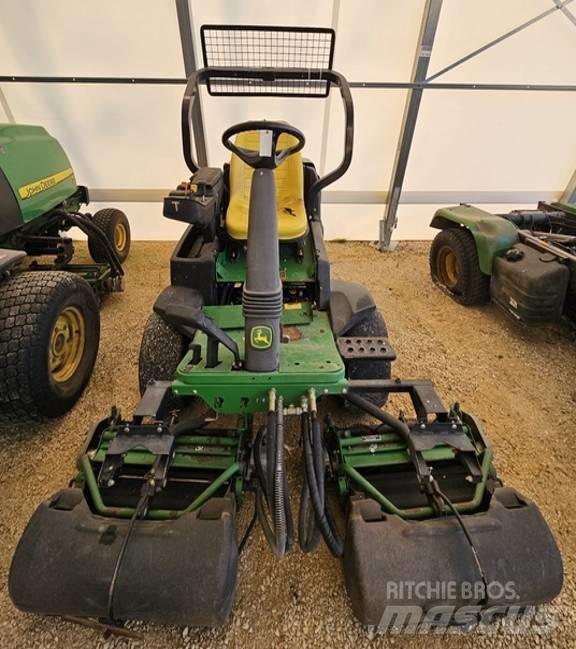 John Deere 2500 A Greensmaaier