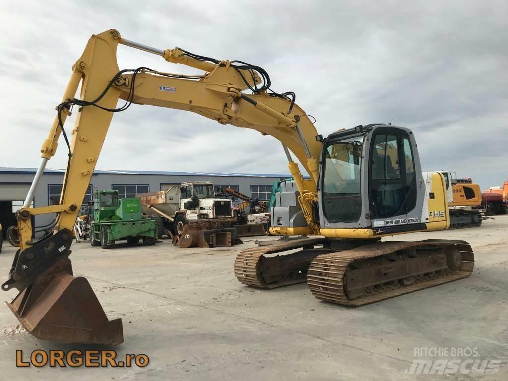 New Holland E 145 Rupsgraafmachines