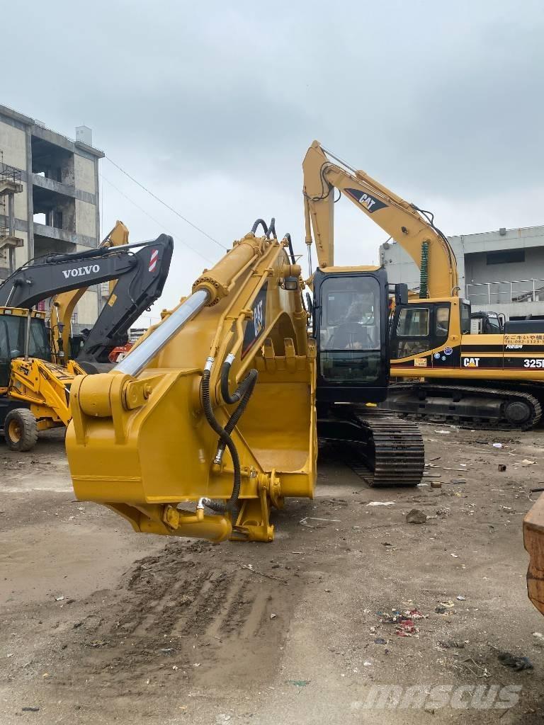 CAT 320 C Rupsgraafmachines
