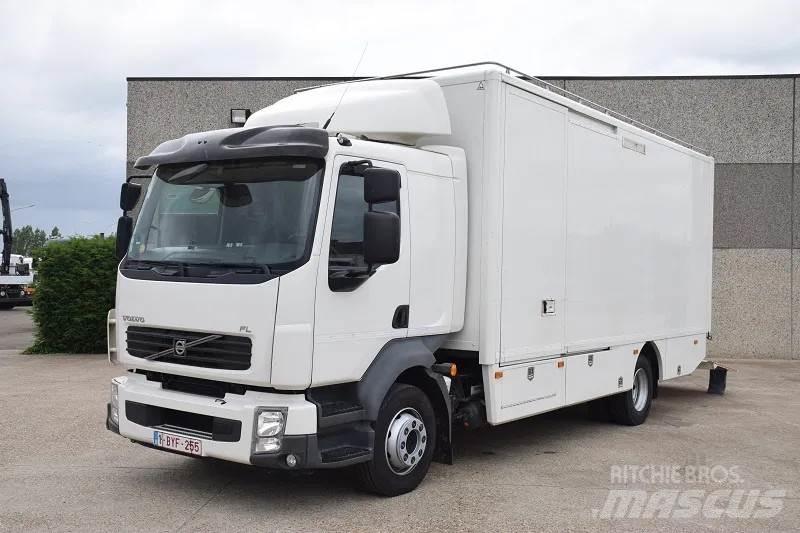 Volvo FL 240 Bakwagens met gesloten opbouw