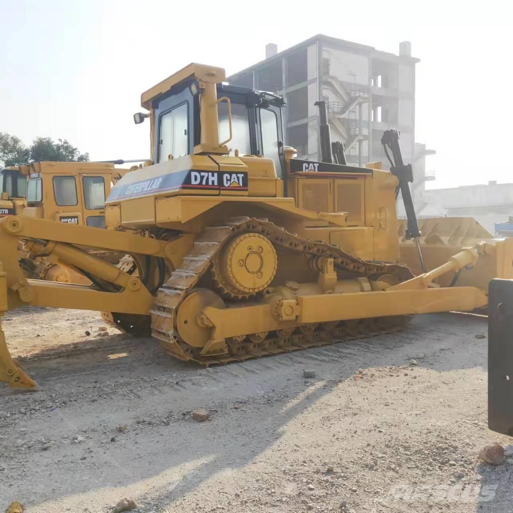 CAT D7H Rupsdozers