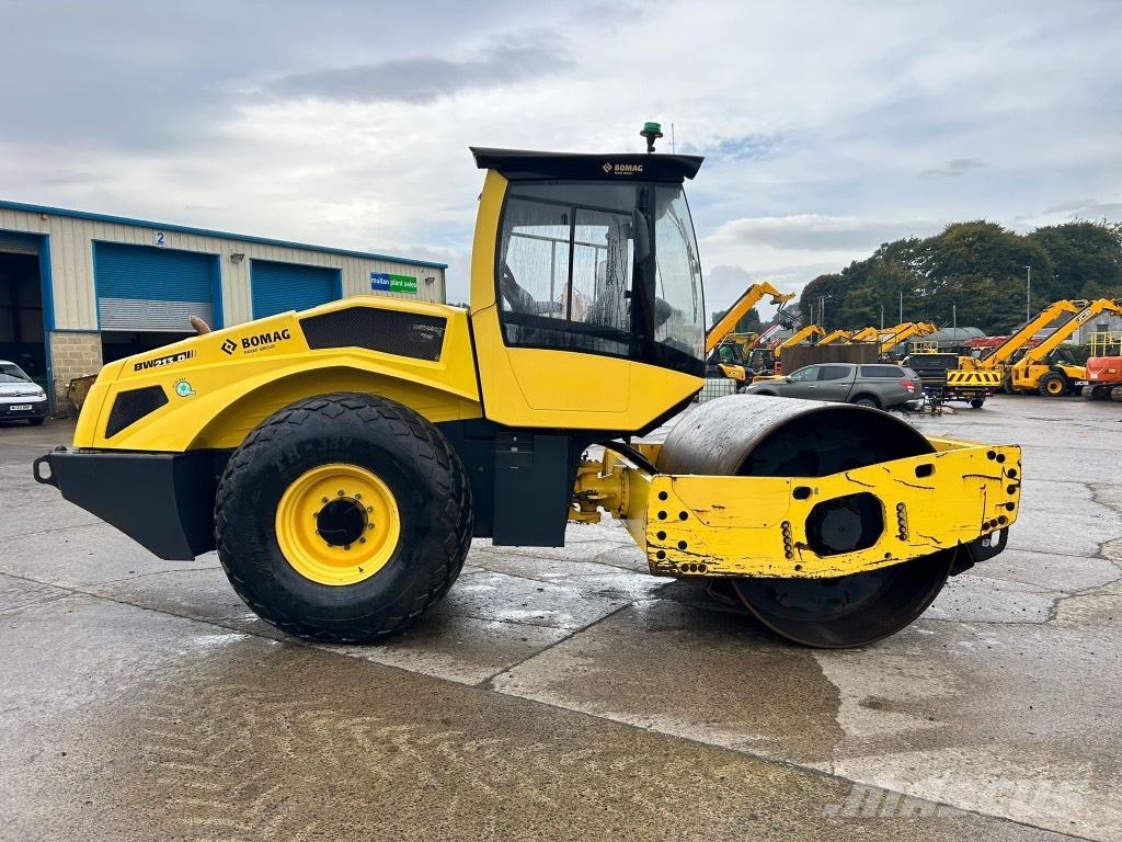Bomag BW213 D-5 Trilrolwalsen