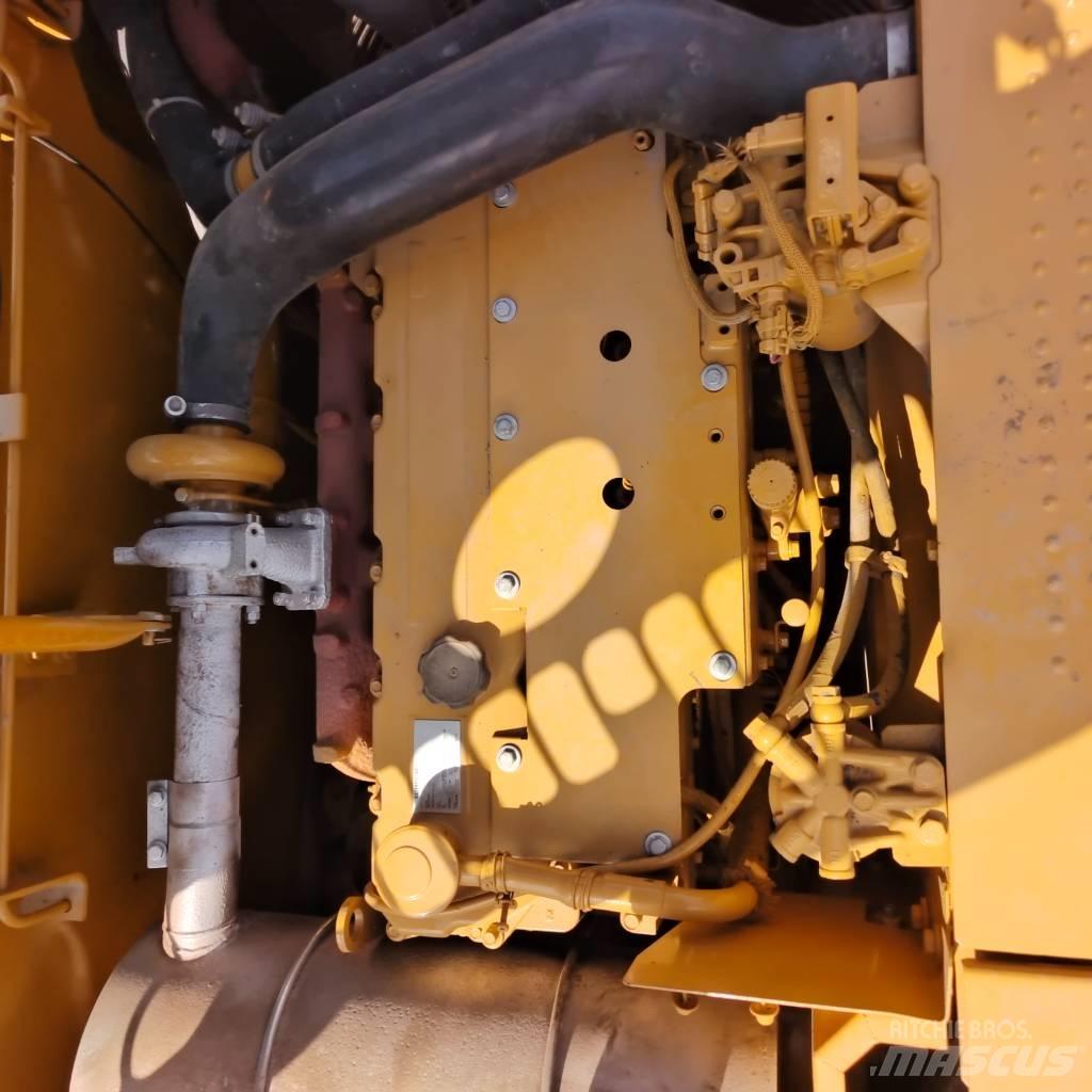 CAT 320 D Rupsgraafmachines
