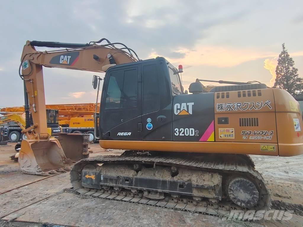 CAT 320D2 Rupsgraafmachines