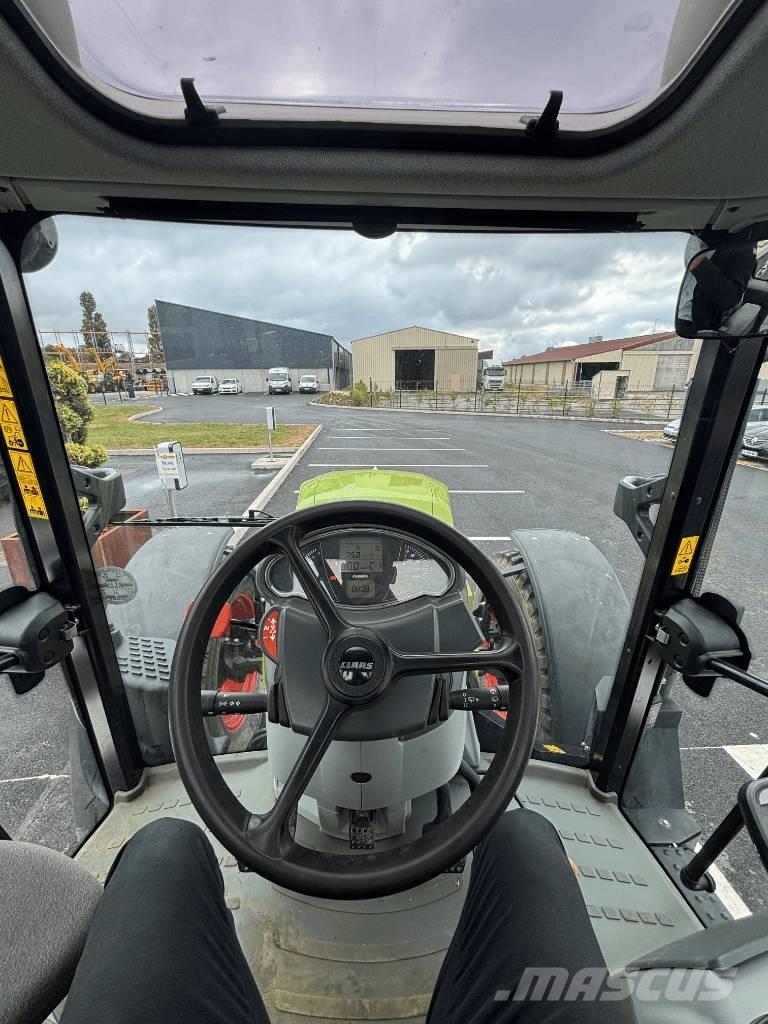 CLAAS Arion 410 Tractoren