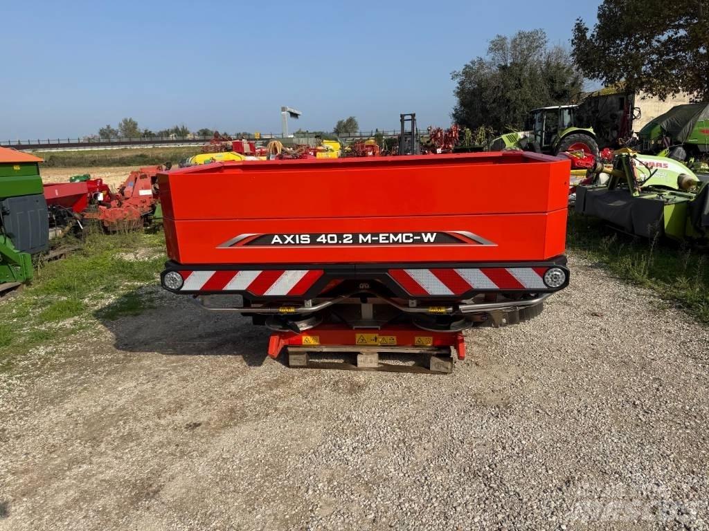 Kuhn AXIS 40.2 Bemestings spuiten