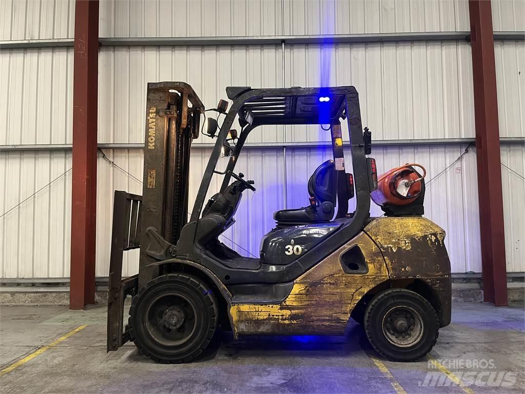 Komatsu FG30T-17 LPG heftrucks