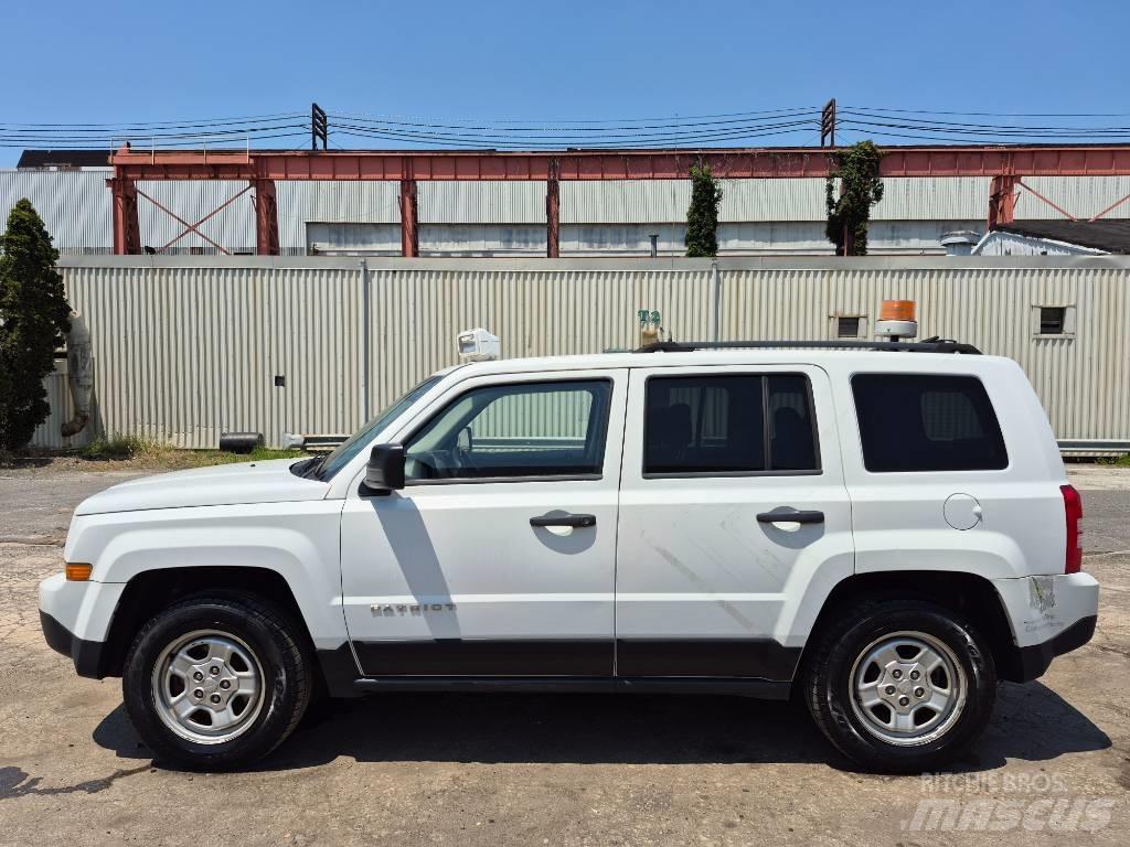 Jeep Patriot Bestelwagens met open laadbak