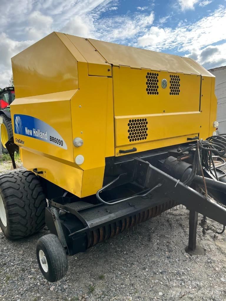 New Holland BR 6090 Ronde-balenpersen