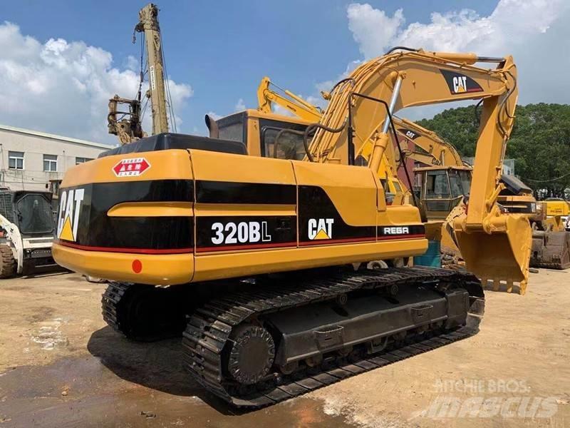 CAT 320 B Rupsgraafmachines
