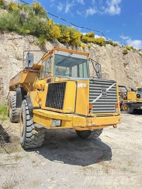 Volvo A 25 C Knik dumptrucks