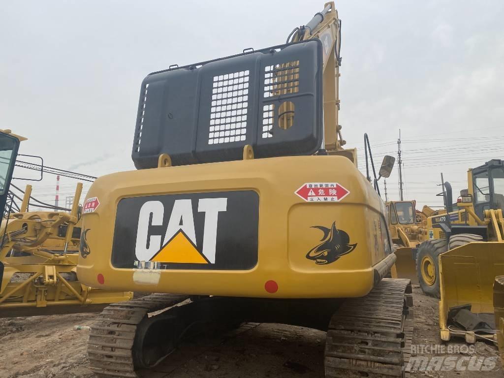 CAT 330 D Rupsgraafmachines