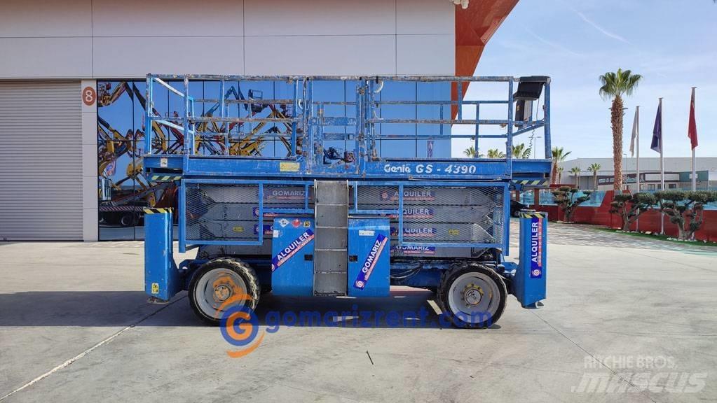 Genie GS 4390 RT Schaarhoogwerkers
