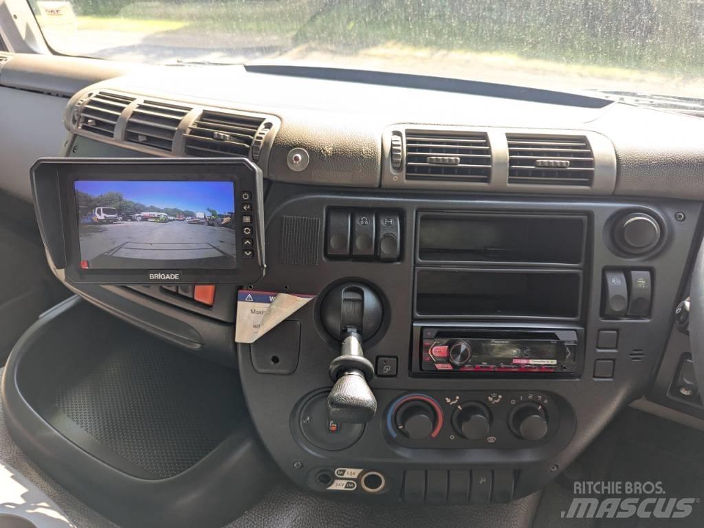 DAF CF 85.410 Vlakke laadvloer met kraan