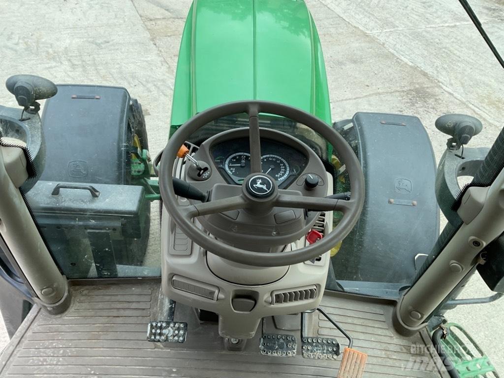 John Deere 6140 R Tractoren