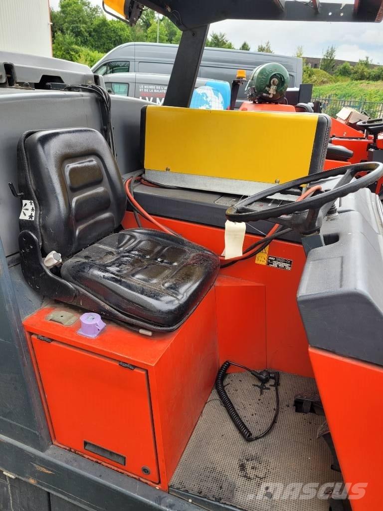 Hako 1500 B Veegschrobmachines