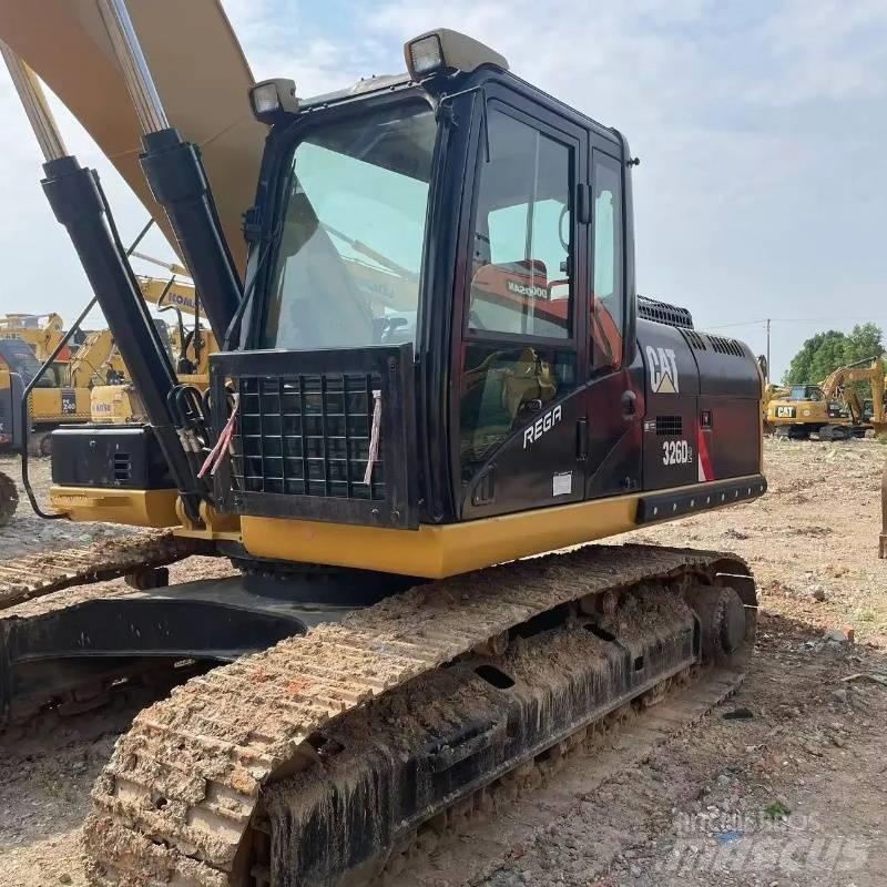 CAT 326 D Rupsgraafmachines
