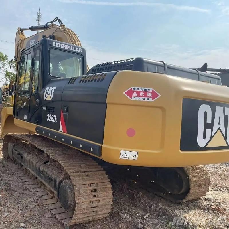 CAT 326 D Rupsgraafmachines