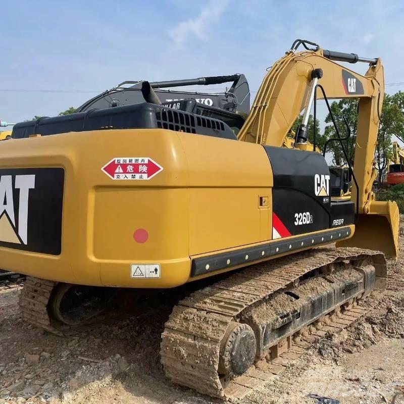 CAT 326 D Rupsgraafmachines