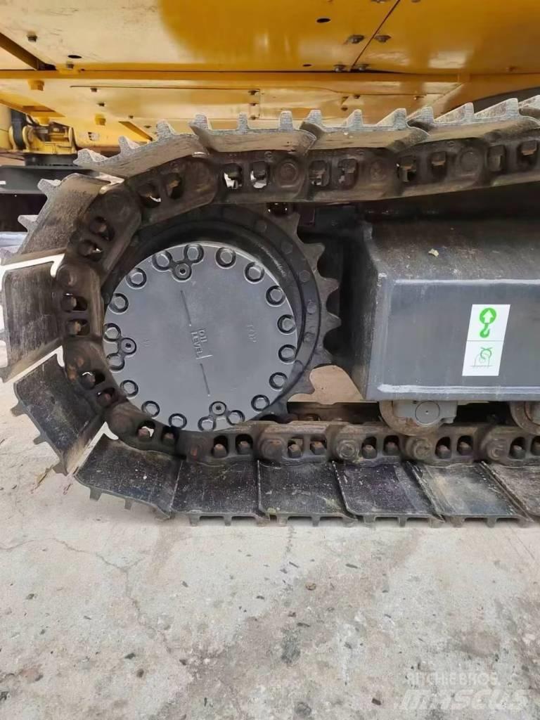 Komatsu PC 200-8 Rupsgraafmachines