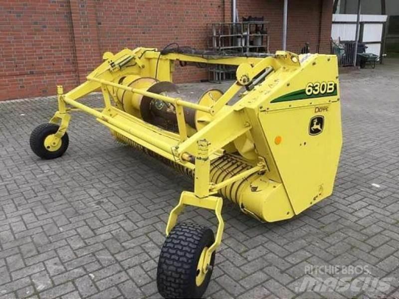 John Deere 630 B Accessoires voor maaidorsmachines