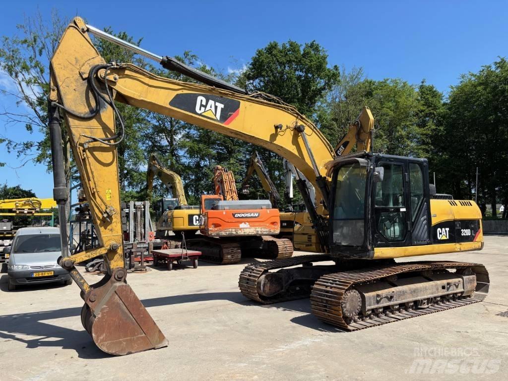 CAT 320 D L Rupsgraafmachines