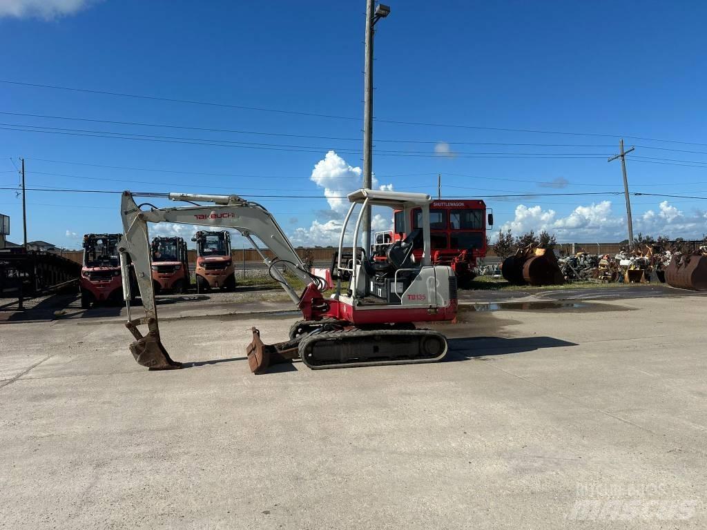 Takeuchi TB 135 Rupsgraafmachines